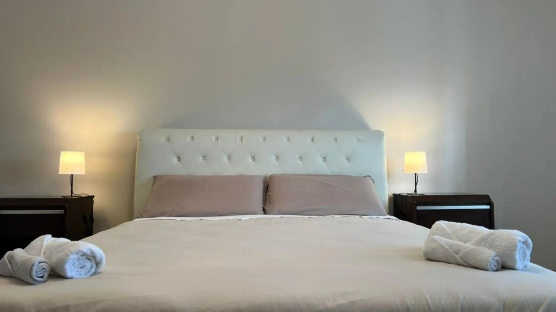 Apartment Oresa Home Catania Italy